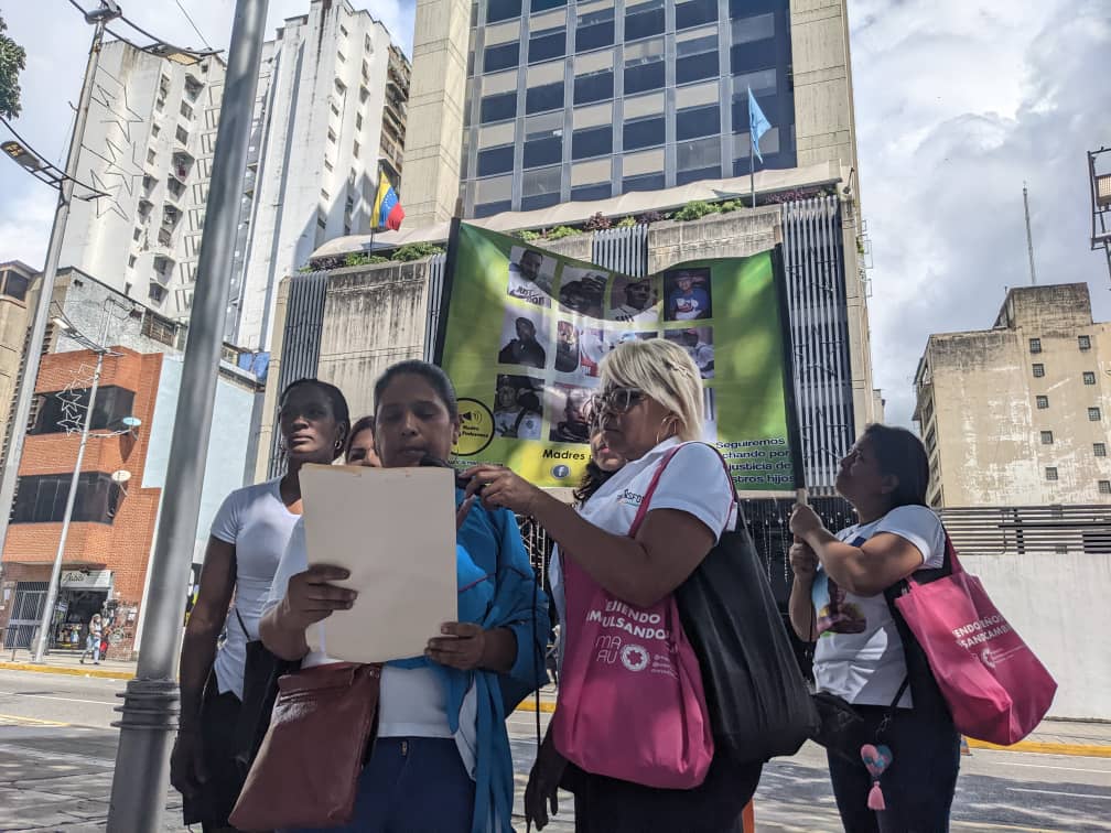 Madres Poderosas tweet media