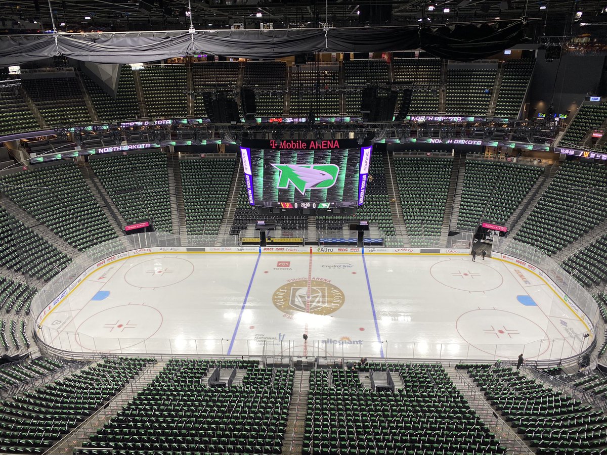 North Dakota Hockey tweet media