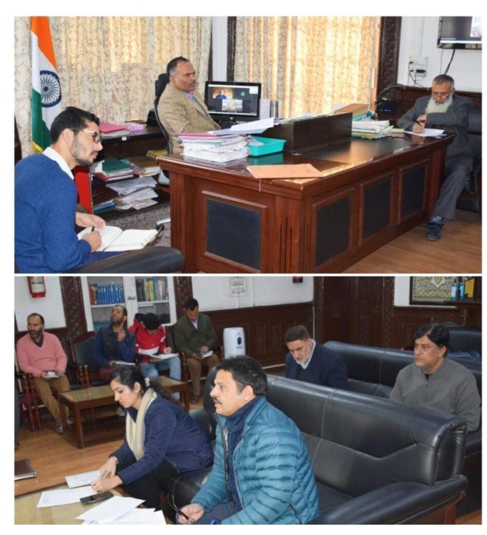 Deputy Labour Commissioner Kashmir during meeting deliberations with Divisional Commissioner Kashmir