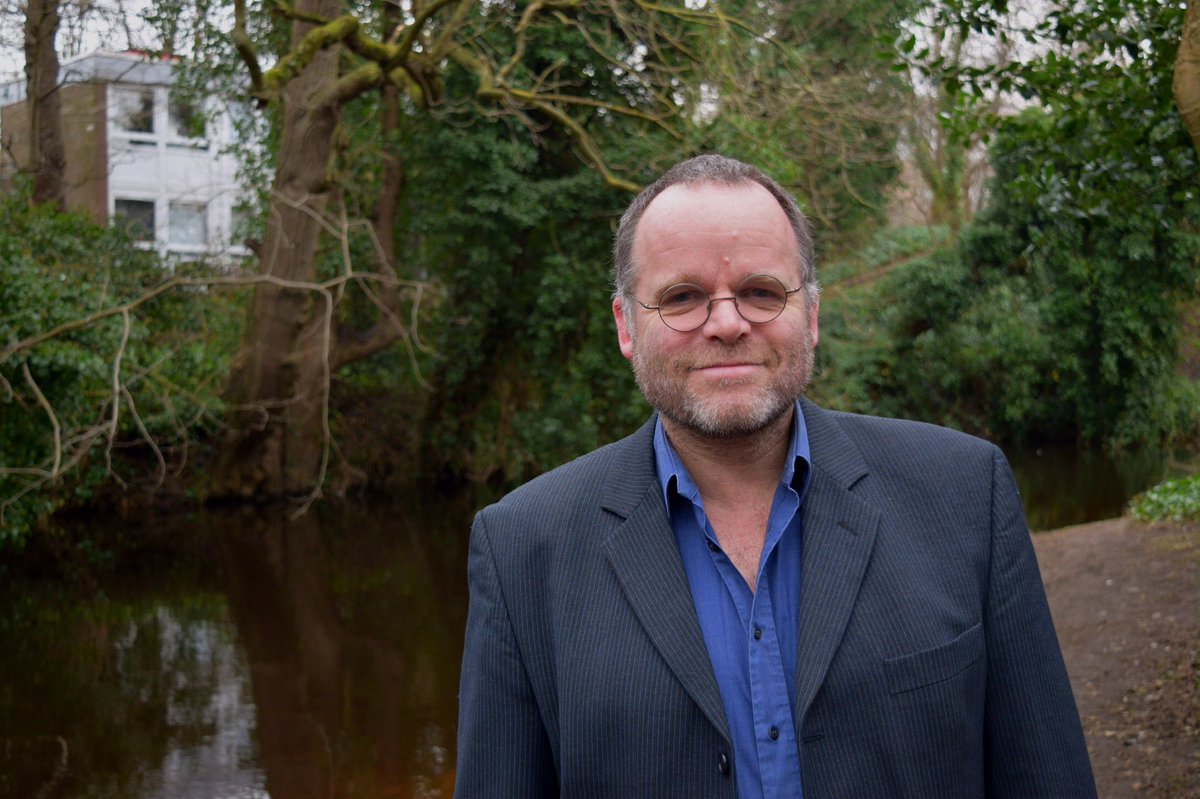 Next In Conversation Sunday November 6th with @andywightman talking land reform and use with Community Land Scotland chair Ailsa Raeburn. Tickets £10. More info coveburghhall.org.uk @DestHelensburgh @VisitKilcreggan @helensburghadv @LochsidePress