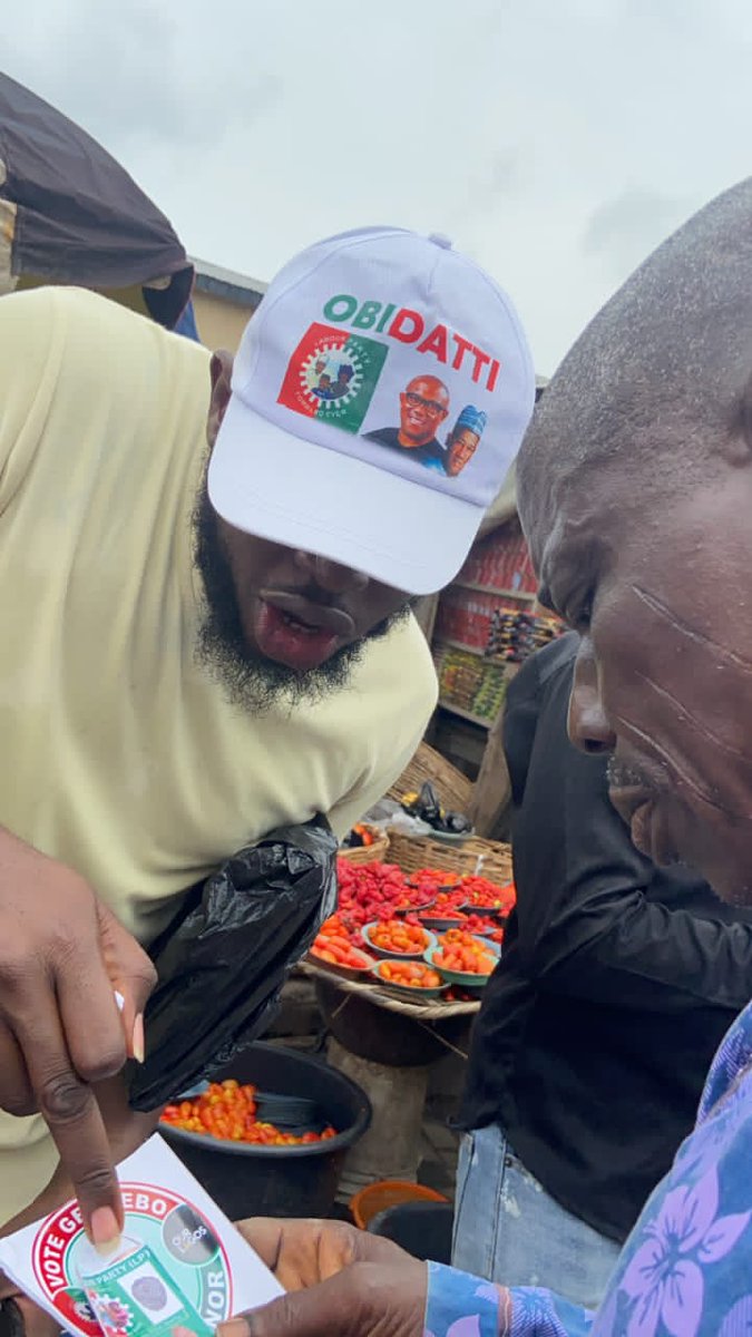 Lere4Peterobi's tweet photo. This particular sensitization revealed a lot as we also got the opportunity to hear the challenges of these market people and their demands from the incoming government of Labor party as they are tired of the APC &amp; PDP governments. 2/3 https://t.co/crS3JmKA7A