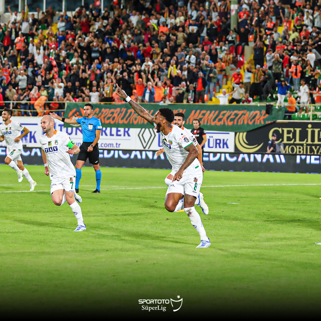 superlig's tweet photo. 🇳🇱 @LeroyFer8, @superlig'deki ilk golünü attı! #ALYvGFK
✅ Eredivisie
✅ Premier Lig
✅ @superlig 🆕 https://t.co/CfDHInblFo