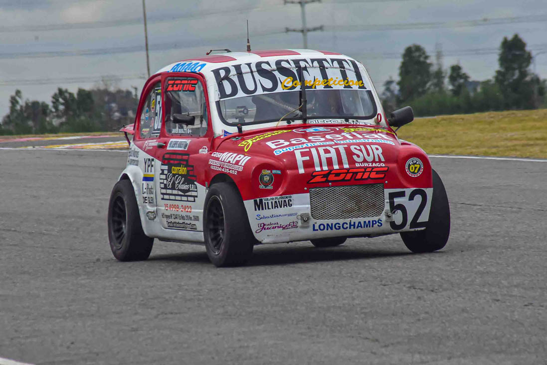 Prensaformula07's tweet photo. https://t.co/DDuawAriXk OTRO BUEN TRABAJO DE JAVIER BUSSETTI EN LA CLASE A #Formula07 #ClaseA #Fiat600 #Destacado #SigueProgresando #VaPorMas #SeVieneLaNovena #VolvemosAlMouras #CopaCincuentenario https://t.co/kIVygTSGhA