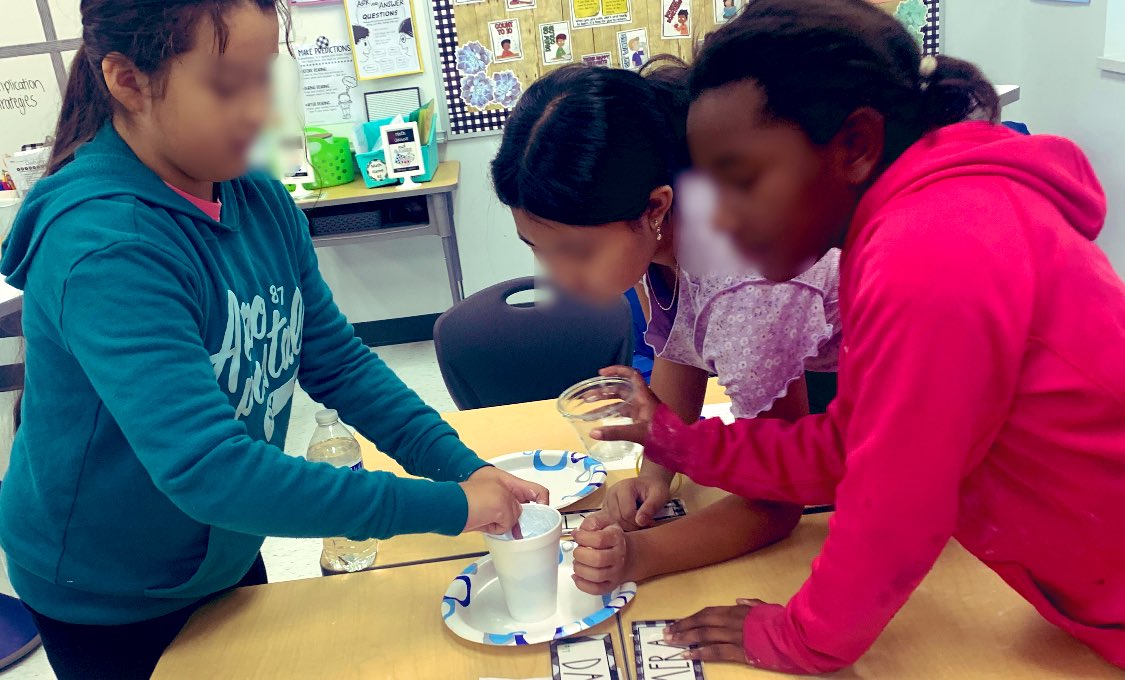 MsWilkinson4th's tweet photo. Room 215 created Ghost Slime using their knowledge of mixtures 👻 We discovered how a mixture can act as both a solid and a liquid. #OneWaverley https://t.co/PJxhhrYHcV