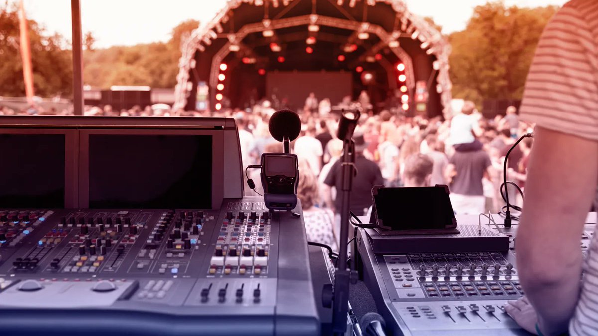 RRFConnection's tweet image. #LiveMusic is back! #Concerts are the best — a place to share good times and good tunes with each other. We're definitely jazzed about some of the shows we have lined up. Which artists are you most excited about seeing? What’s the best show you ever went to? #RecordingConnection