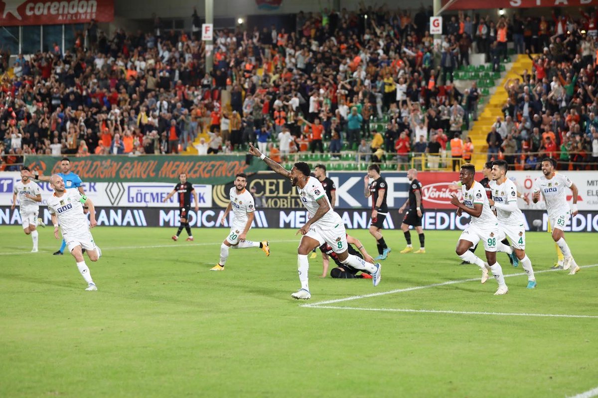 📸 İlk yarıdan fotoğraflar!

#AlanyaGaziantep