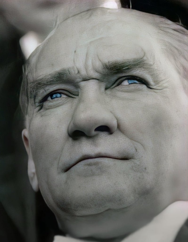 Gözleri ömre bedel...