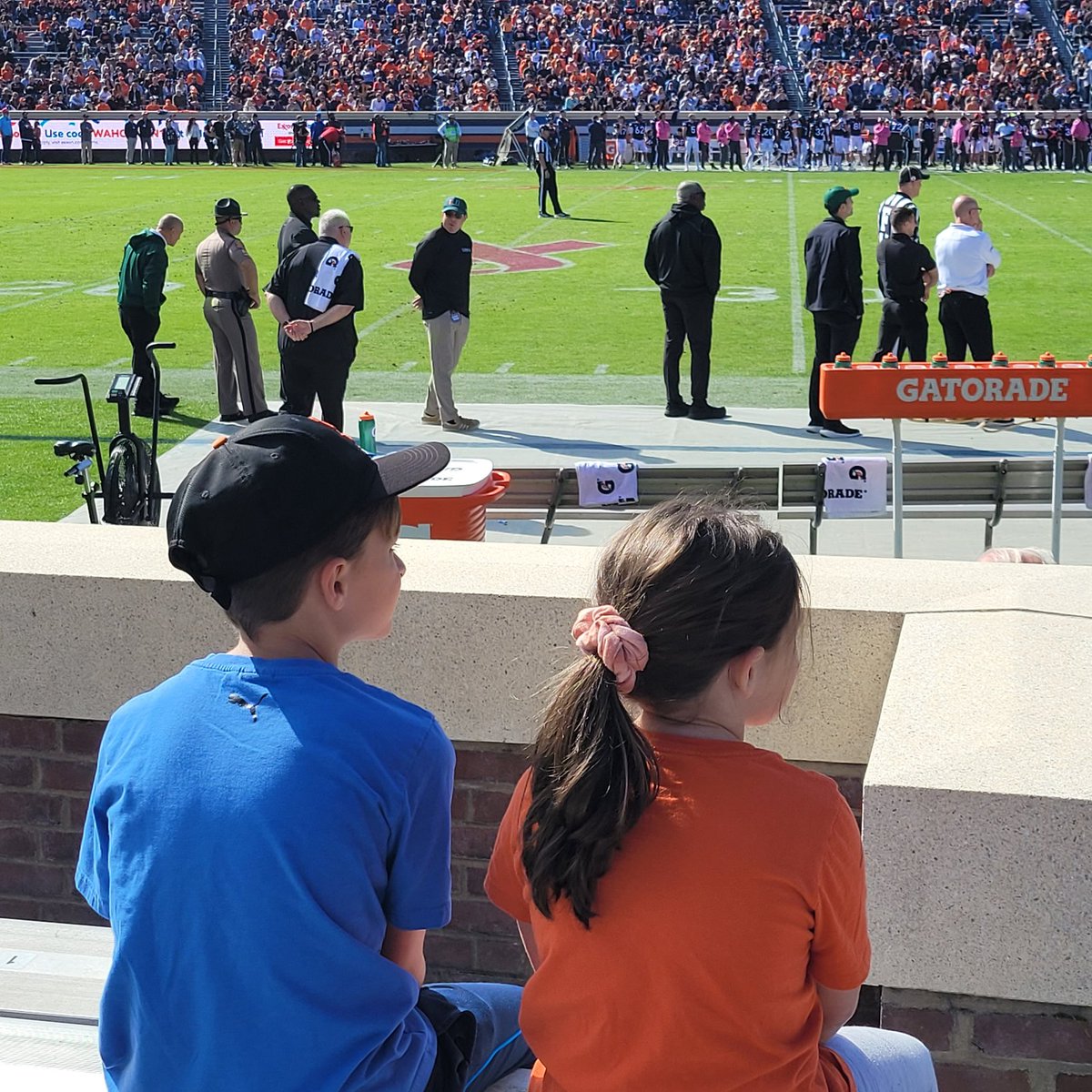 matthewstreet's tweet photo. #GoHoos https://t.co/qqqJcRYTWR