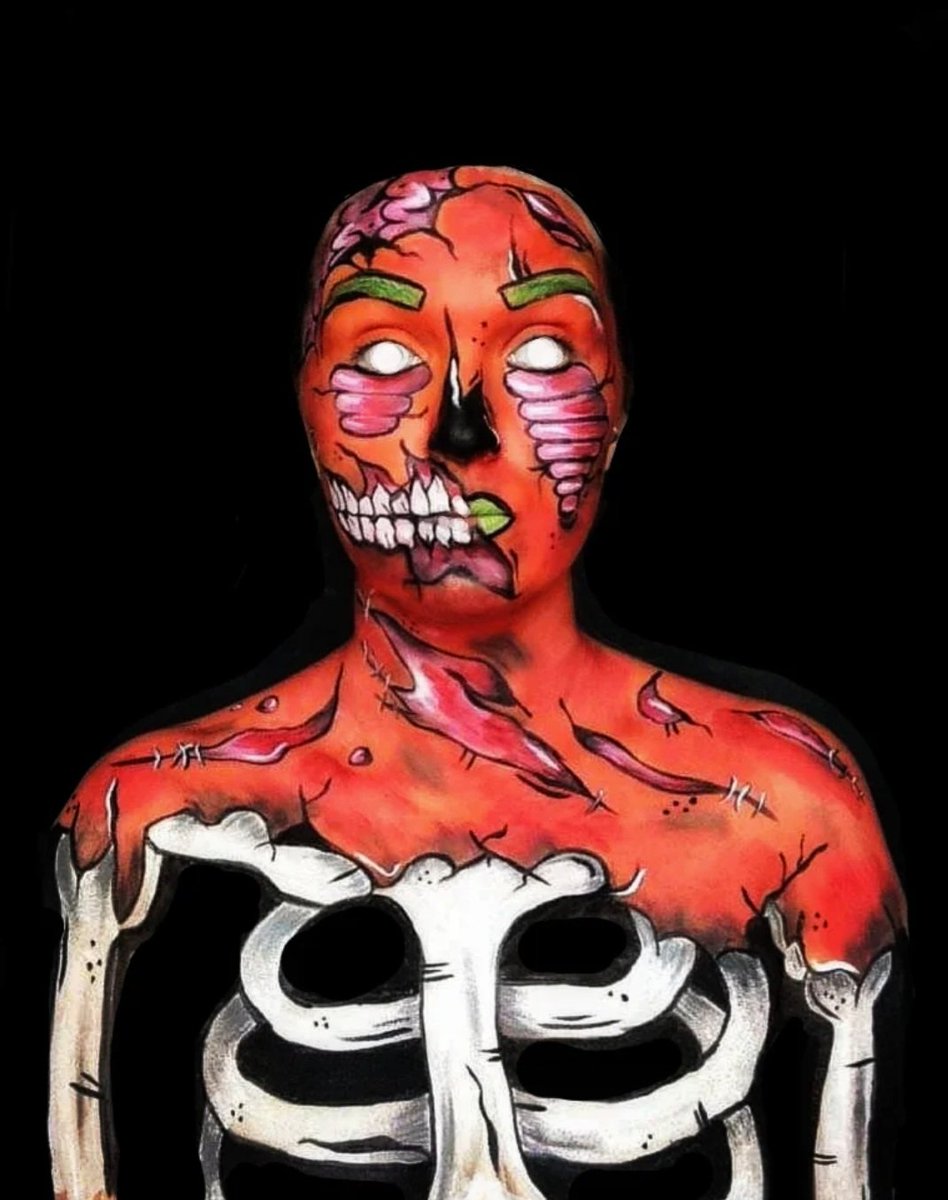 smellmo11's tweet photo. #zombie #charactermakeup #bodypainting #halloween22 #mua https://t.co/NEizzobT0E