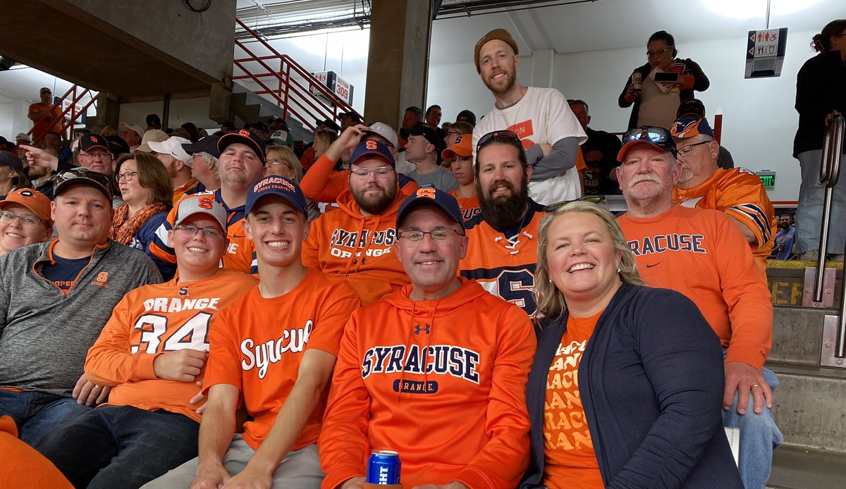#gocuse #superfan #GameDay 

Second half let’s go!!!!