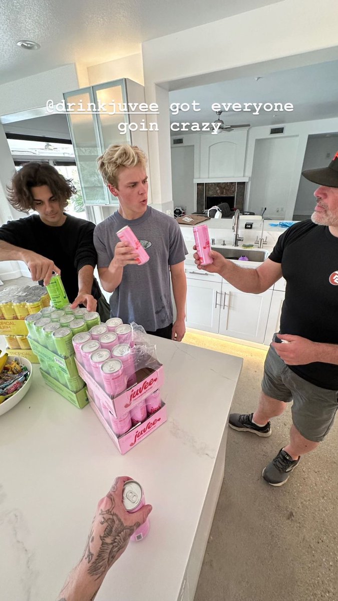 vhackerbra's tweet image. 📲 Vinnie (@/vinniehacker) via instagram stories (@vinniehacker)