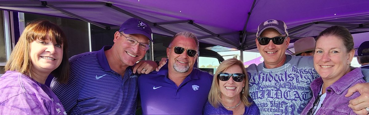 Having a blast in Manhattan with dear friends celebrating Homecoming! #KSTATEFB