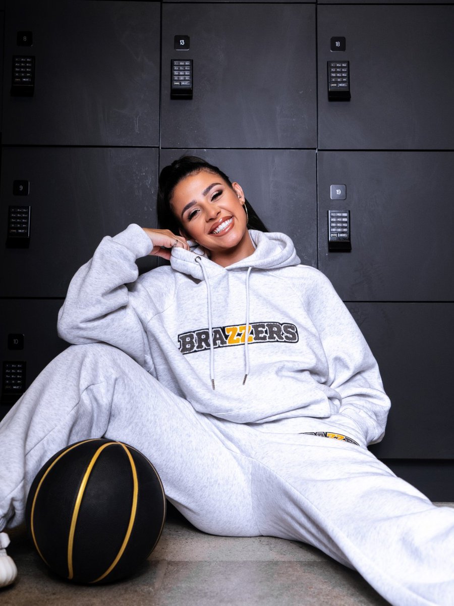 Brazzers on Twitter "RT officialzzstore SMILE cuz it's the weekend