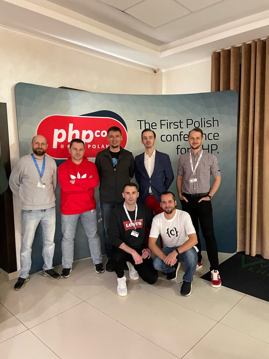 _Codito_'s tweet image. That was fun! @mariuszgil, @giergielewicz, @tmmx, @oskar_at_net, @kamil_kozak7 i ja 🤩 Veeeeeery good conference and a lot of good conversations 🙂 #PHPConPL