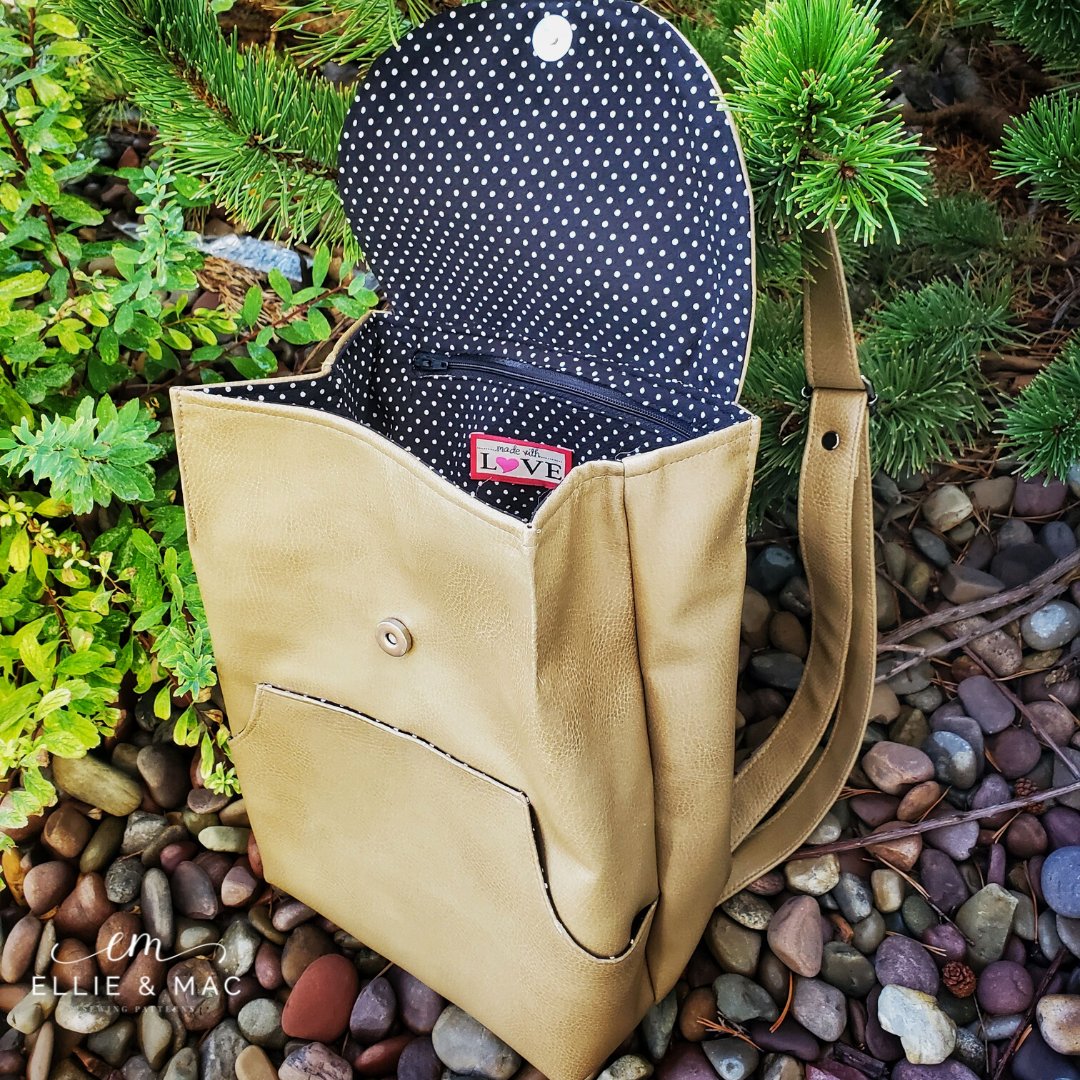 Ellieandmac's tweet image. 🎒 A DIY bag purse? Oh yes!✨The Pack Your Bag Backpack Pattern was used for these fabulous sews. I'm curious! ➡Would you use the S, M, or L sized backpack for your purse?❤
#ellieandmac #ellieandmacpatterns #backpackpurse #diypurse #diybag #diysewing #backpackpursepattern #sews