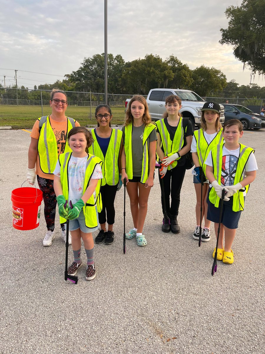 jmscfla's tweet photo. Empowering students to be the difference @WalkerMiddleIB ! #ServiceAsAction @KeepTBB @HillsboroughSch @SDHCMagnet https://t.co/YV6fuDjTq1