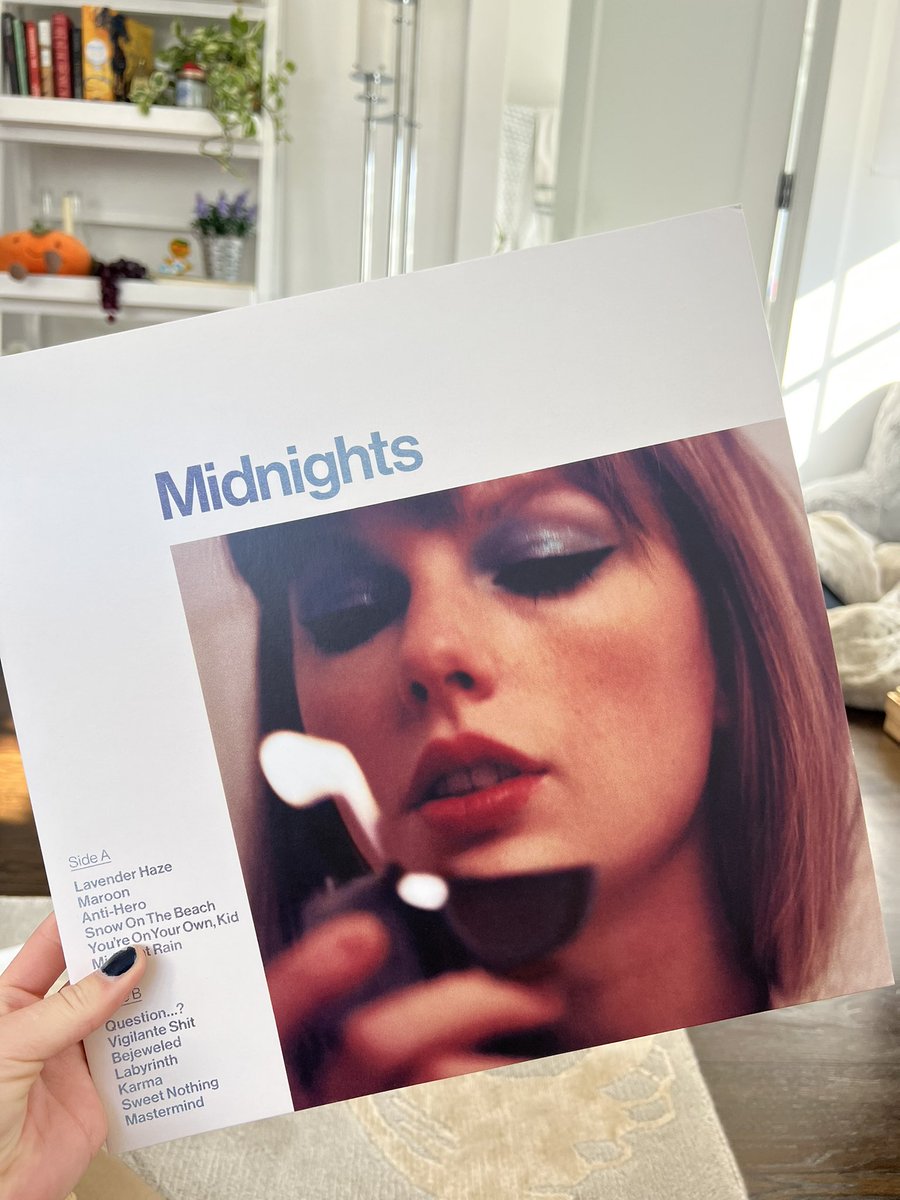 iwasmaroon's tweet photo. SWIFTIES!!! i’m doing a giveaway of a moonstone unsigned midnights vinyl!!(because i have 3 moonstone) 

retweet &amp; follow to win and i’ll pick the winner next friday :) https://t.co/sED4iG9vJ8