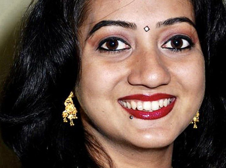 EOTierney's tweet image. Beautiful and touching turnout for the vigil at @IrelandEmbGB organised by @LdnIrishARC to mark ten years since the death of #SavitaHalappanavar.

#NeverAgain