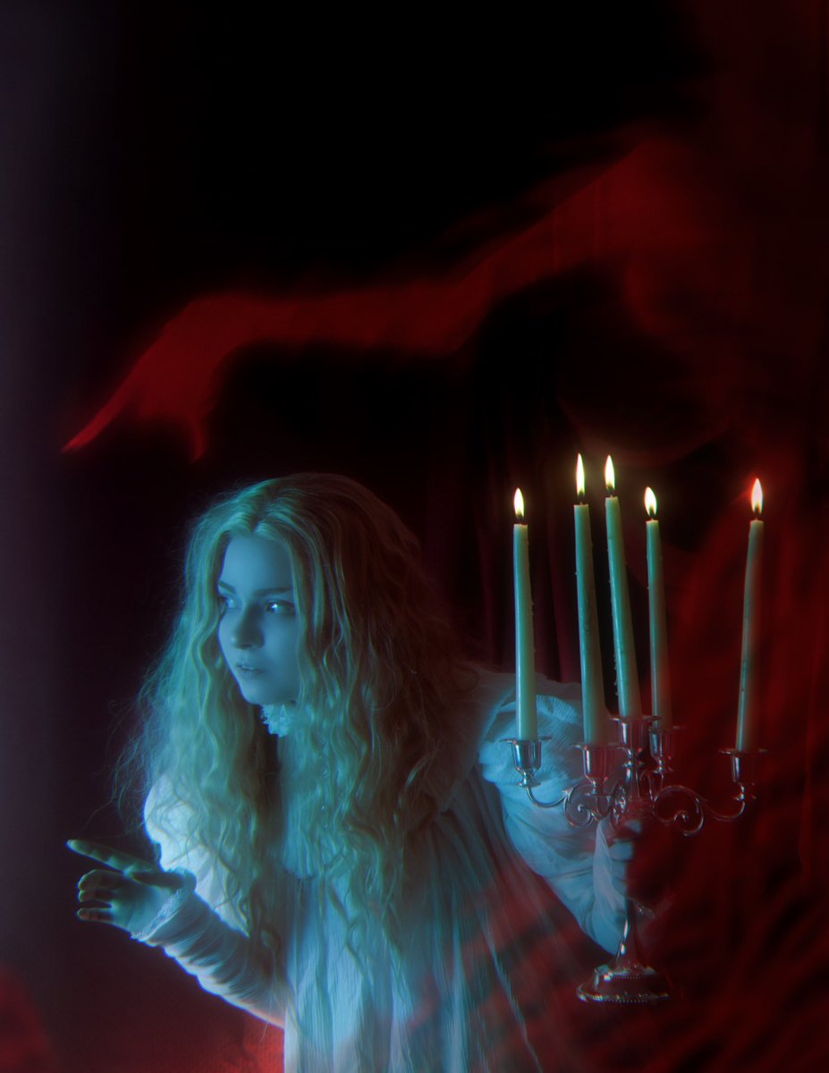 stellalasaurus's tweet image. Beware the Crimson Peak 👻