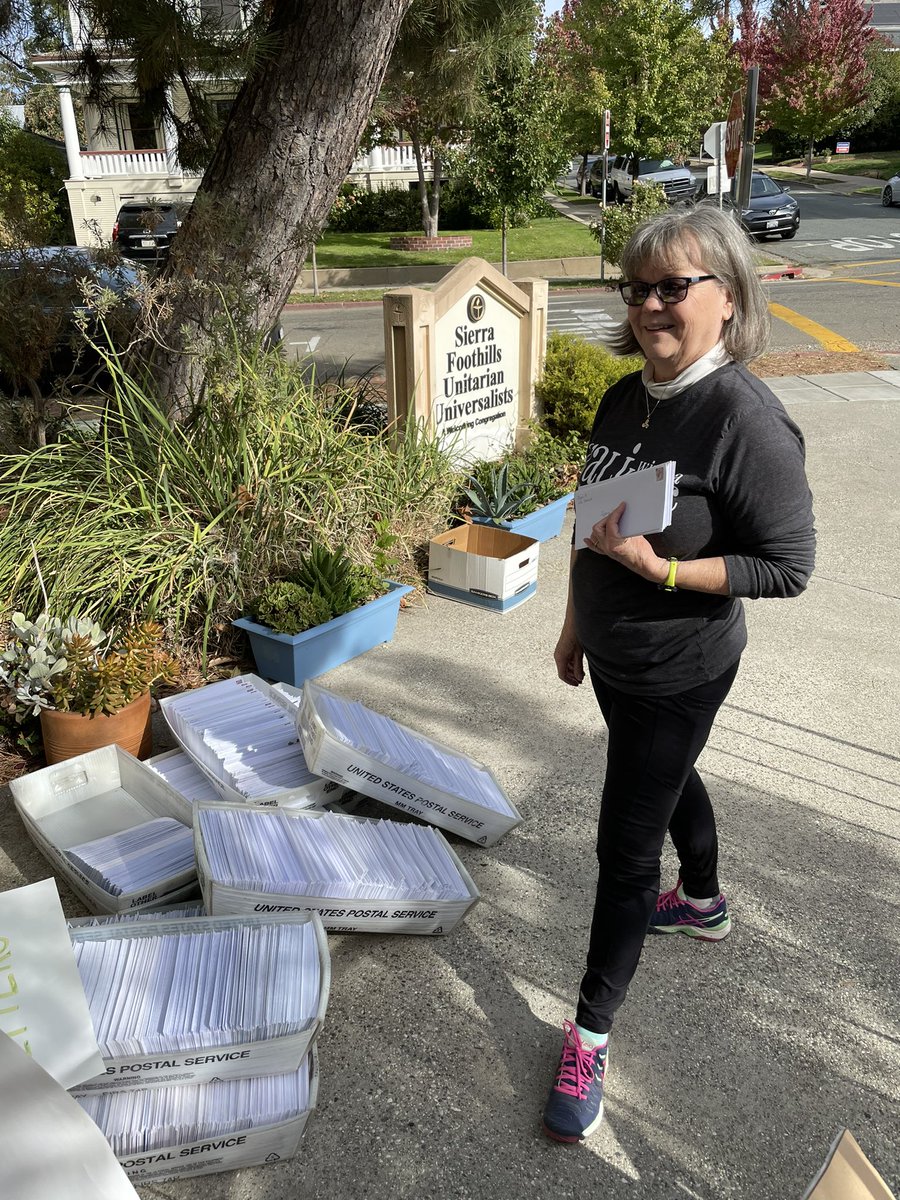 pfergmomma's tweet photo. #BigSend. @votefwd @swingleft  @IndivisibleTeam  sent off 5000 letters to voters  Vote! https://t.co/80QBrOsn9r