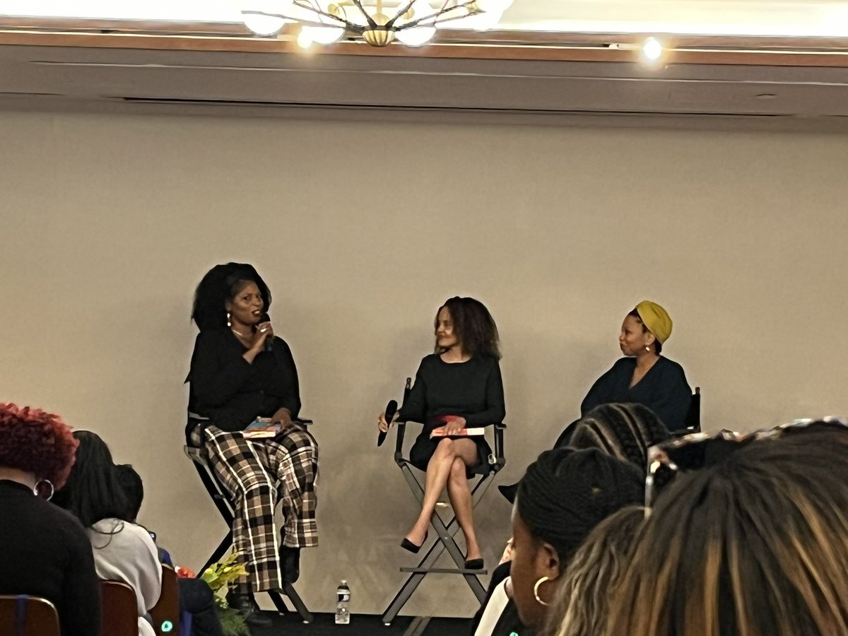 marthaannetoll's tweet photo. When you get to hear @LKWarrell and @mecca_jamilah @wellreadblkgirl #WBGF #joy #amreading @likaluca @guidetoglo https://t.co/cIUb1Q1aAQ