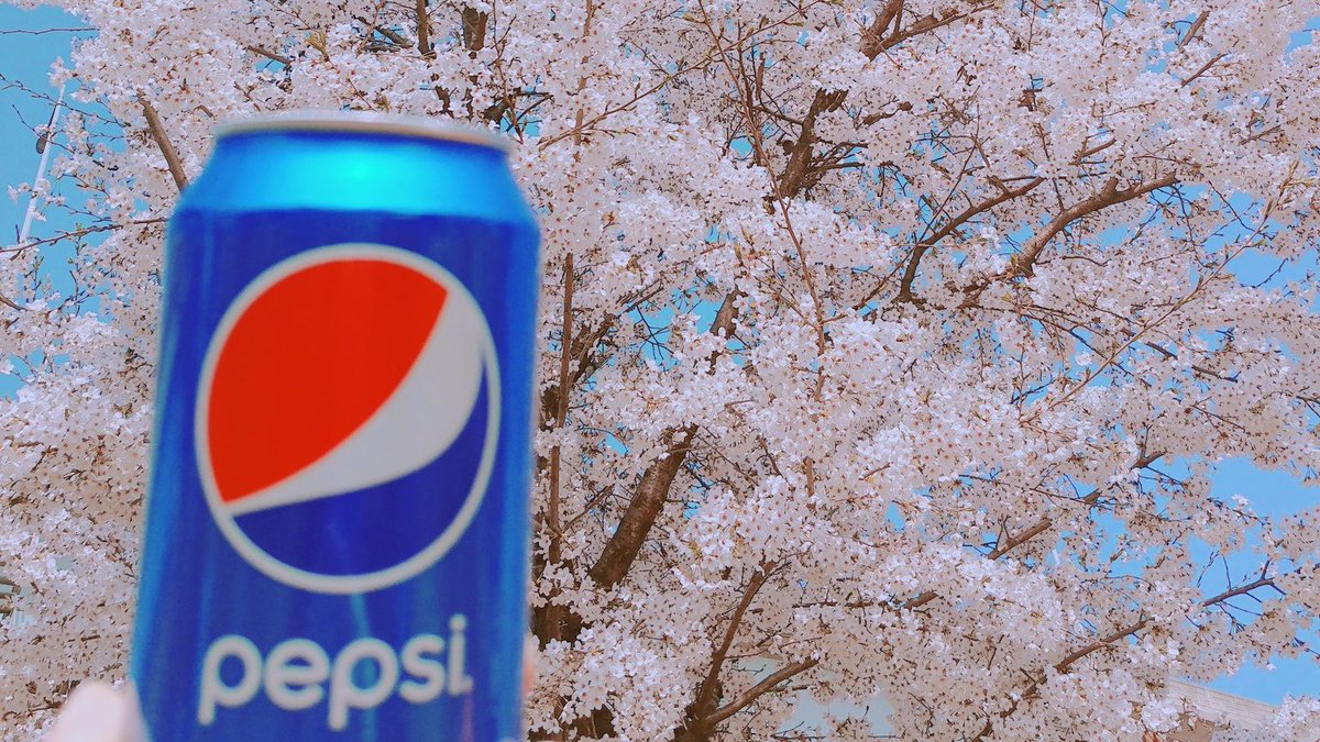 Brillando como siempre y después de agarrarme de los chongos con los otros 𝑚ilkolitas porque son 𝚝eam 𝚌oca, pero no se preocupen, es porque esos incultos aún no escuchan el #RɑIliStrᥱᥲm 🥤♡︎ como yo.

𝚜weet ⋆ 𝚜tar #𝐇aruki 🐹꒱