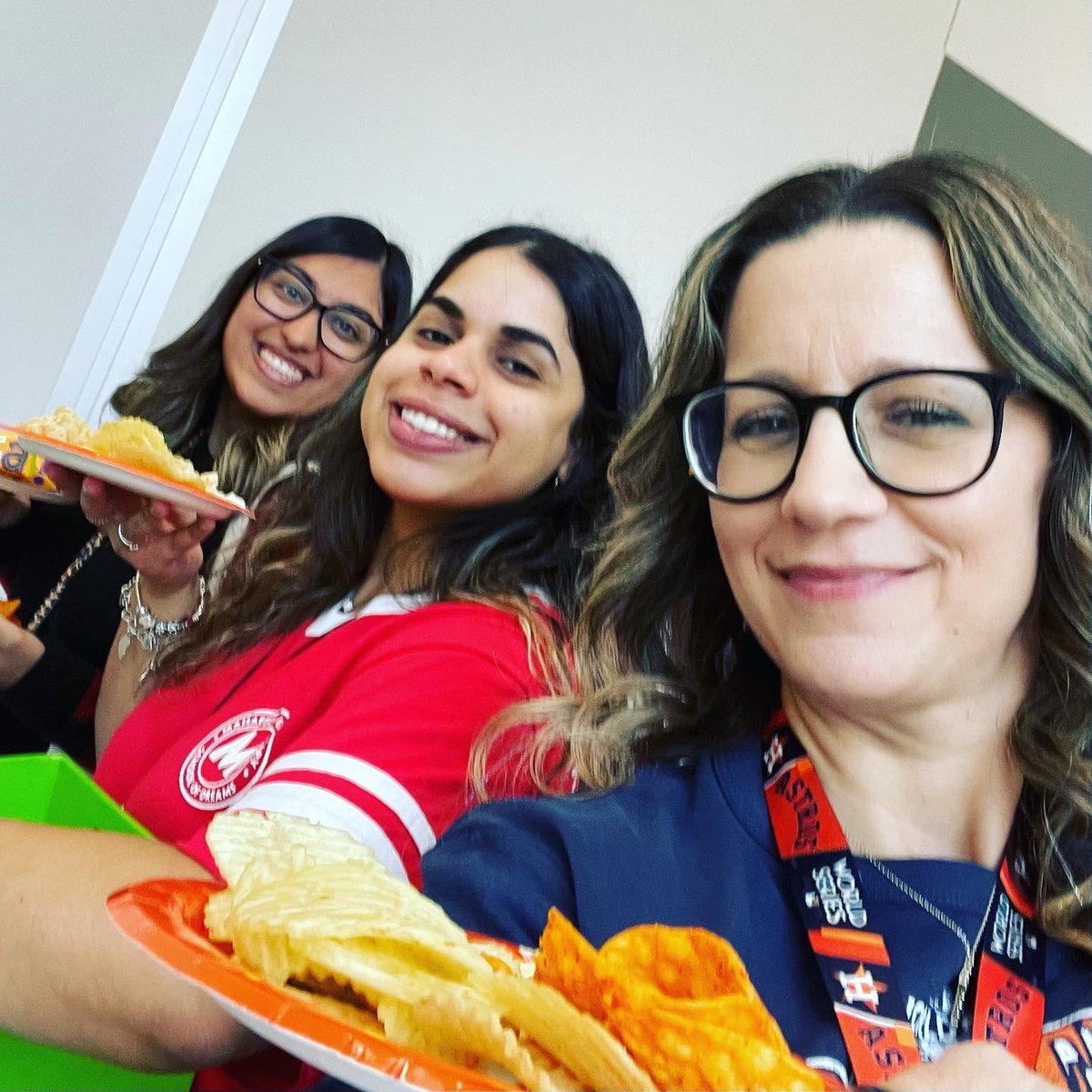 abigaildaigle's tweet photo. What fun we had on the Trail of Treats for teachers @MahaffeyKISD! Thanks to our leadership team for the goodies!😍 @charlawilson7 #kleinfamily @KleinISD https://t.co/ZEBDHYuDES