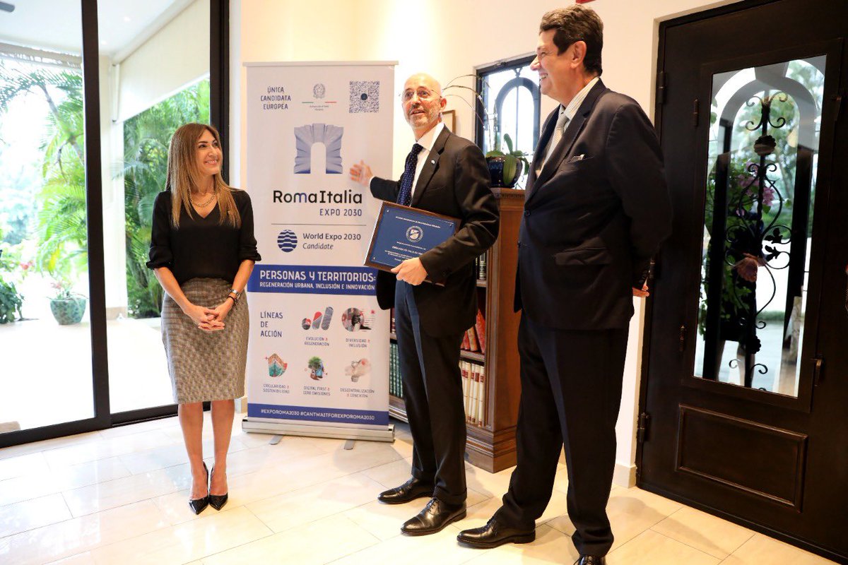 AnaLuisaCastroN's tweet photo. Un gusto compartir con  S. E. Fabrizio Nicoletti de @ItalyinPanama, en la recepción del 30 Aniversario de Italia como observadora del @CIATorg.
Panamá, continuará cooperando con el sistema tributario internacional, respetando los mayores estándares de cumplimiento. https://t.co/RONQ3w9frf