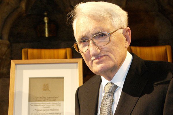 اقتباسات المشاهير tweet media