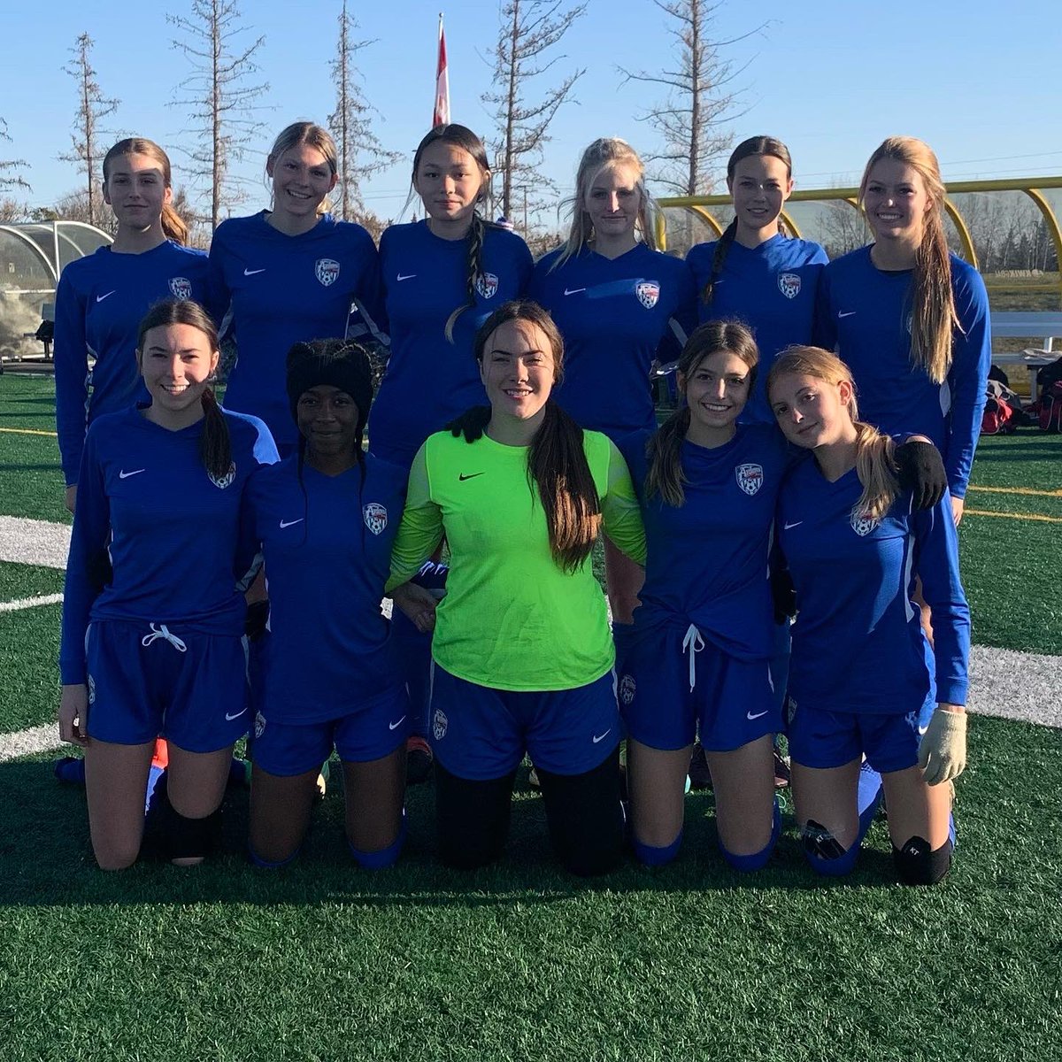 Wrap up our season with an 8-0 win over Yorkton to finish 17-1 on the campaign. Our grade 12s all had the ❤️ of an Arden ⚡️⚽️⚡️