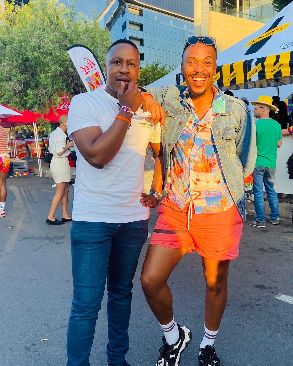 MOKHOLO_'s tweet photo. #JhbPride #JHBPride2022 #SandtonTerrorAttack #SandtonTerrorAlert #π³οΈβπ #π³οΈββ§οΈ https://t.co/cCtDSJ81Rx