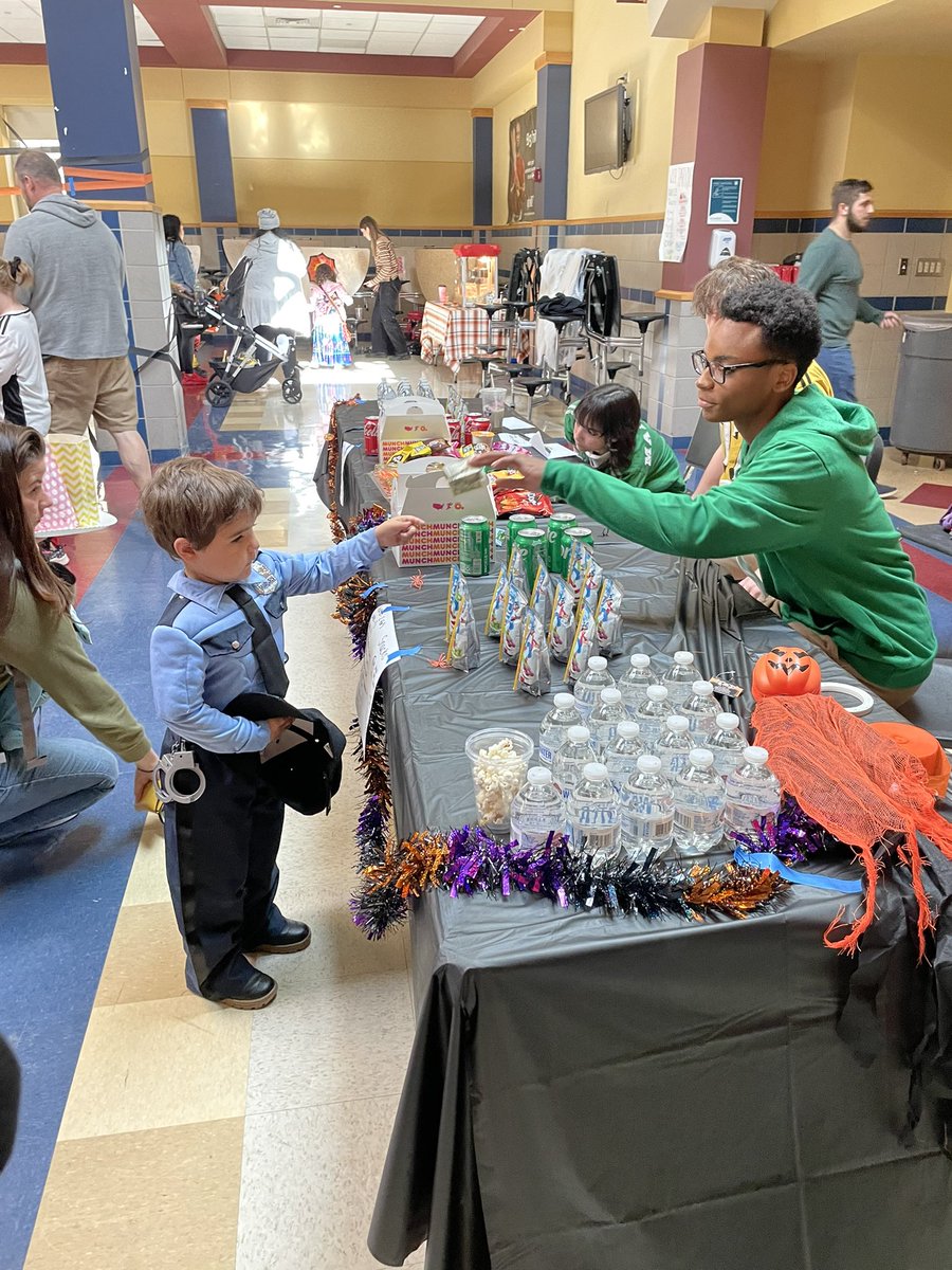 More Spooktacular fun 🎃😊