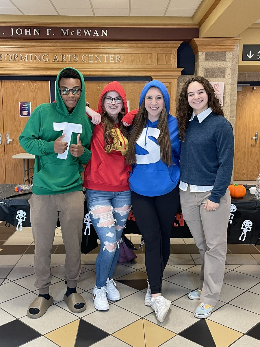 Mrs. Donahue tweet media