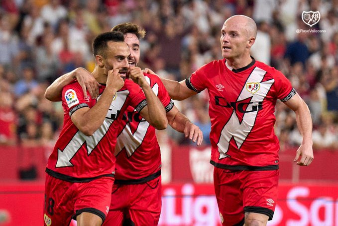 rvmbrasil's tweet photo. O RAYO TRANSA!!!! 

Com gol de Álvaro Garcia, RAYO VALLECANO vence o Sevilla fora de casa e decola na tabela! 

QUE TIME! ⚡️⚡️⚡️ https://t.co/k9MUxe3Mwn