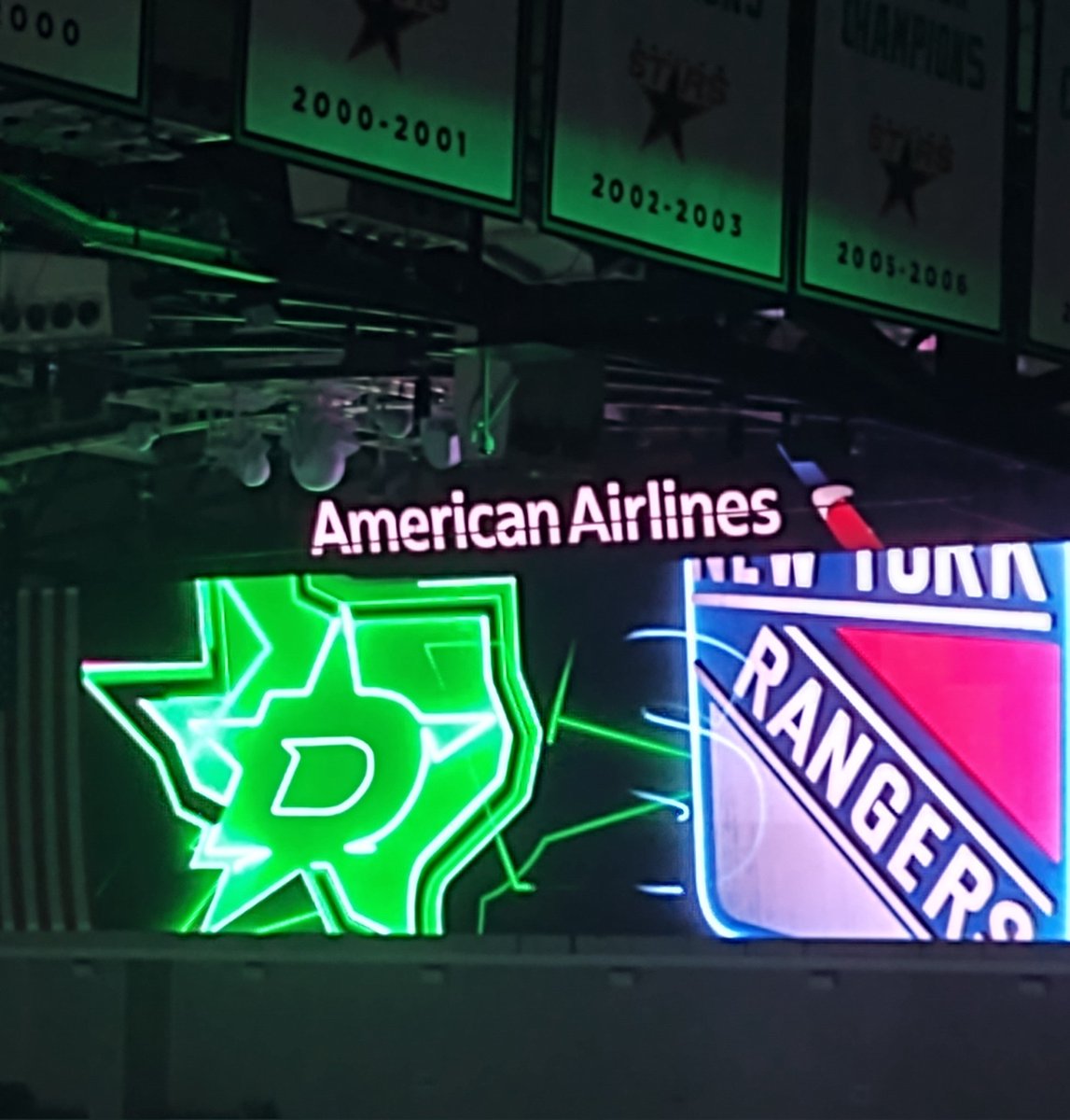 JimmyDee1974's tweet photo. Taking in some #NHL action before tomorrow's #Cowboys v #Bears game. Let's Go Rangers! #NYR #NoQuitInNewYork #NewYorkRangers #DallasStars #TagNation @mtag1993 https://t.co/dJWbKV2ngO