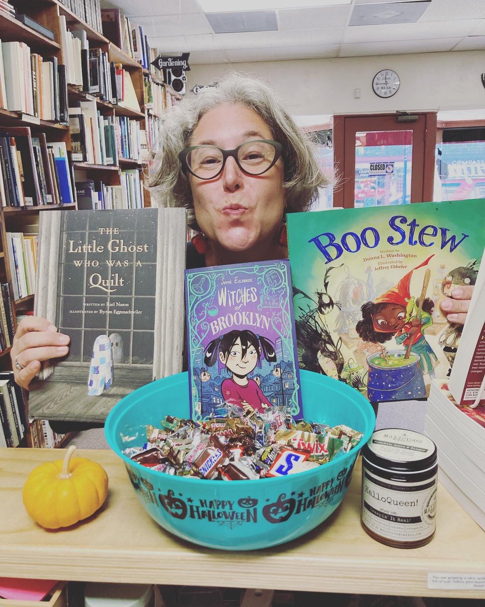 Tiff and Marianne need help with all the candies and Halloween books! They are scary good!! Come on down today and tomorrow 10-5! #halloween #bookstagram #reading #read #indiebookstore #shoplocalsandiego @laplayabooks