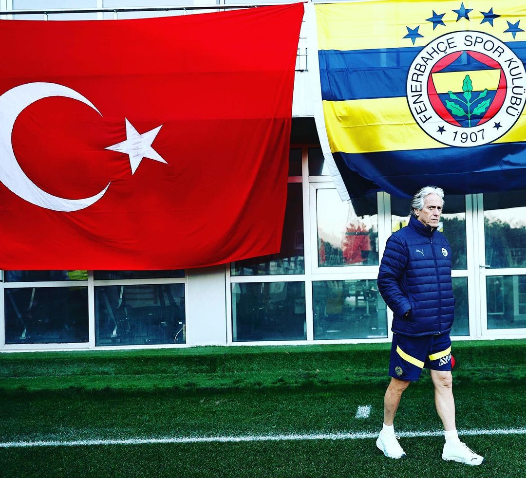 Jorge Jesus: 'Türkiye Cumhuriyeti'nin 99. yılı kutlu olsun.' 💛💙🇹🇷