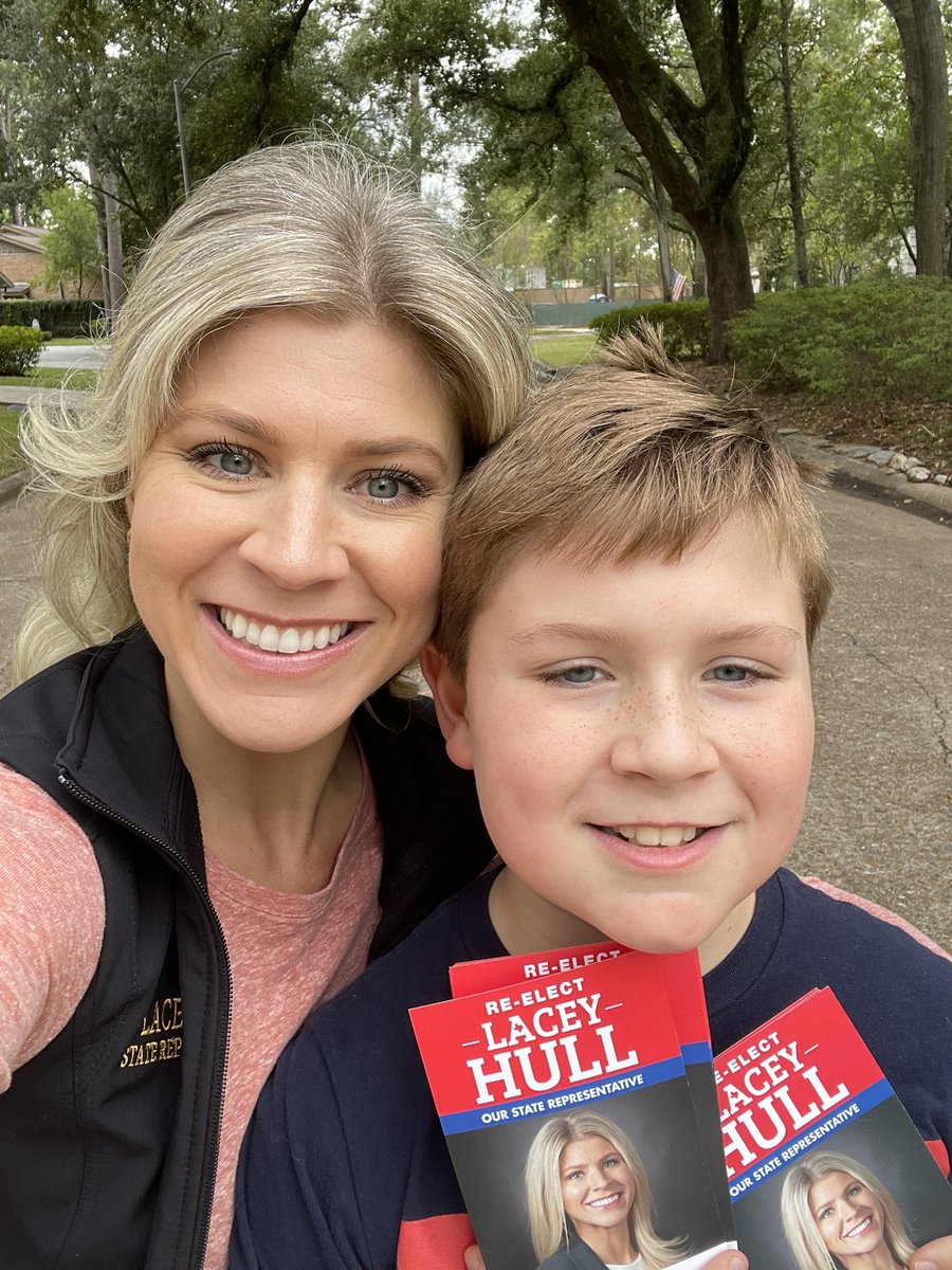 LaceyHullTx's tweet photo. Great morning block walking and spending the afternoon at the polls! Took a quick break from poll greeting and went in to vote. Get out and vote early. Early voting goes through Nov 4th. #txlege https://t.co/JEDD0iVawH