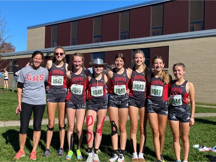 Congratulations to our Cross County girls!
And…Mya Evangelista took 17th, qualifying for the State meet!