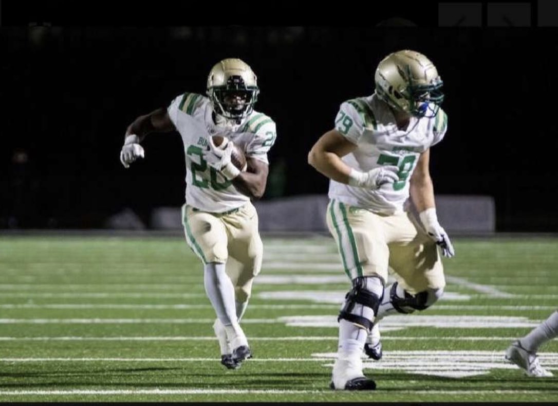 PrestonClark51's tweet photo. Making room for @jbaker1244 to do his thing. #FridayNightLights #four44 https://t.co/tBXXq2zAMj