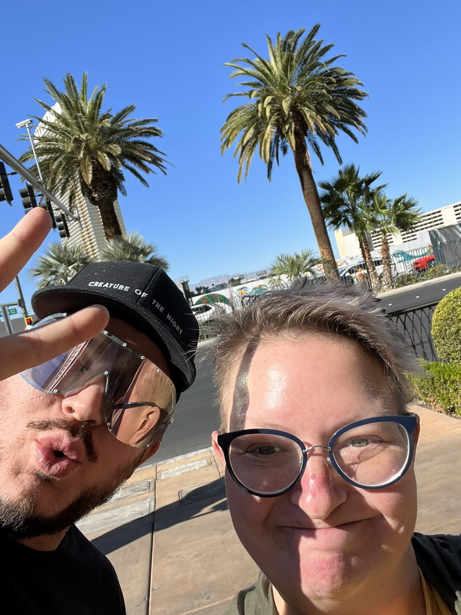wirednerves's tweet image. OMG just ran into @adamlambert and his boyfriend Oliver!! Of course he was super gracious!