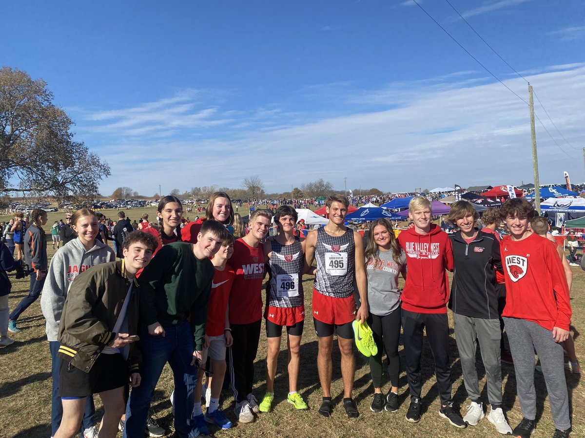 TOP 20, THEY DID IT!!!! 
Huge congrats to Brock (12th) and Ty (16th) who ROCKED it at State today!! Amazing end to the season with a PR and a STATE medal 🏅