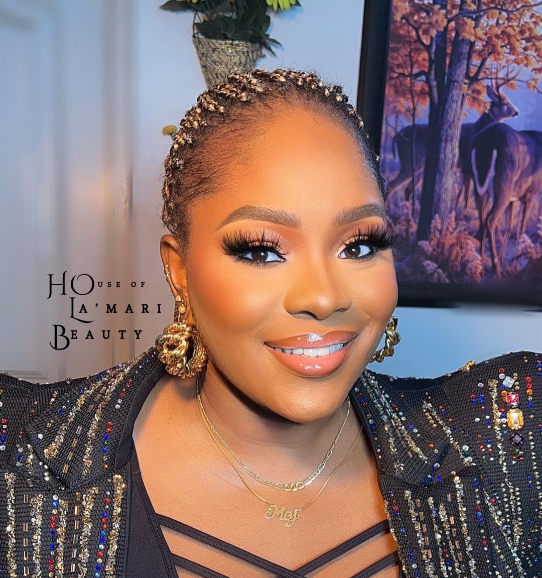 MojiDelanoBlog's tweet photo. My make up artist did a thing! @houseoflamari the baddest!
She’s new here yall! Pls follow her 🥹 https://t.co/F76BGoqVPp