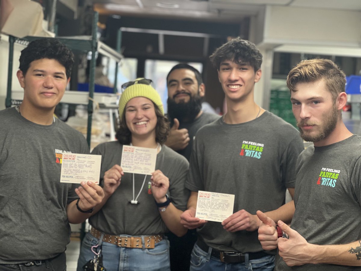 Courtney Phillips (@cmp9008) on Twitter photo ATL ATL 👏👏 These 4 TMs Did a fantastic job utilizing their 1st and 2nd Degree behaviors to make an amazing Saturday lunch shift! Great Job Team we #chillslove you! <a href="/bobthetomato_99/">Luke Wilson</a> <a href="/JBarraza6/">Julie Barraza</a> ATL ATL 👏👏 These 4 TMs Did a fantastic job utilizing their 1st and 2nd Degree behaviors to make an amazing Saturday lunch shift! Great Job Team we #chillslove you! <a href="/bobthetomato_99/">Luke Wilson</a> <a href="/JBarraza6/">Julie Barraza</a>