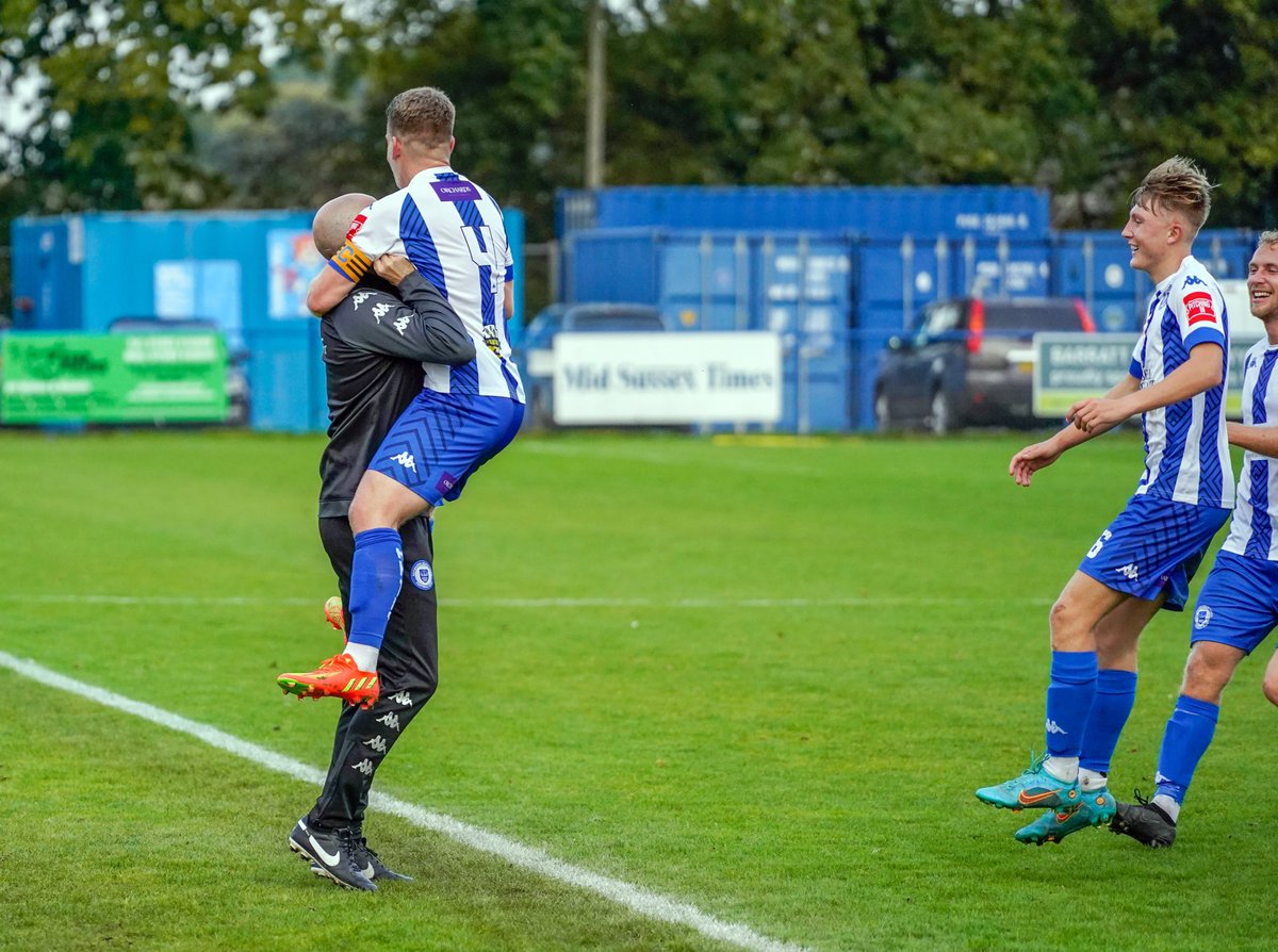 <a href="/HHTFC/">Haywards Heath Town FC</a> v <a href="/beckenhamtownfc/">Beckenham Town FC</a> club captain <a href="/B_Napper/">Byron Napper</a> enjoying his super strike with manager @Dynan5