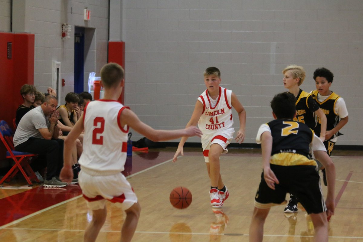 LCMS 7th and 8th grade basketball 🏀 started off the season with big wins over Woodford County today. 

📸 Casey Roberts