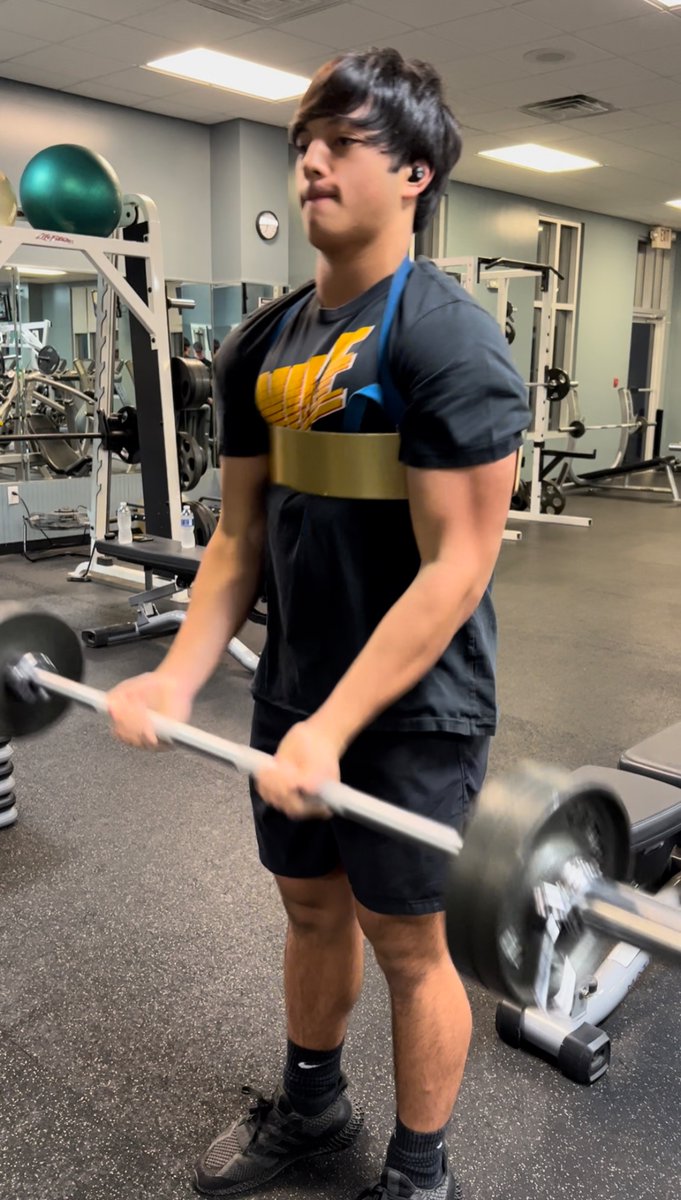 OhThatsJLee's tweet photo. You Can’t Have a Million-Dollar Dream, With a Minimum-Wage Work Ethic!
#SaturdayMorningWork #GymRat #Football #Linebacker  #Grind #15YearsOld #WorkEthic #Teen
#Workout #Gym #Wrestling #motivation #fitness #WorkOut #teenfitness #StrengthTraining #LetsGo #HeavyWeight https://t.co/gTuOggOOAB