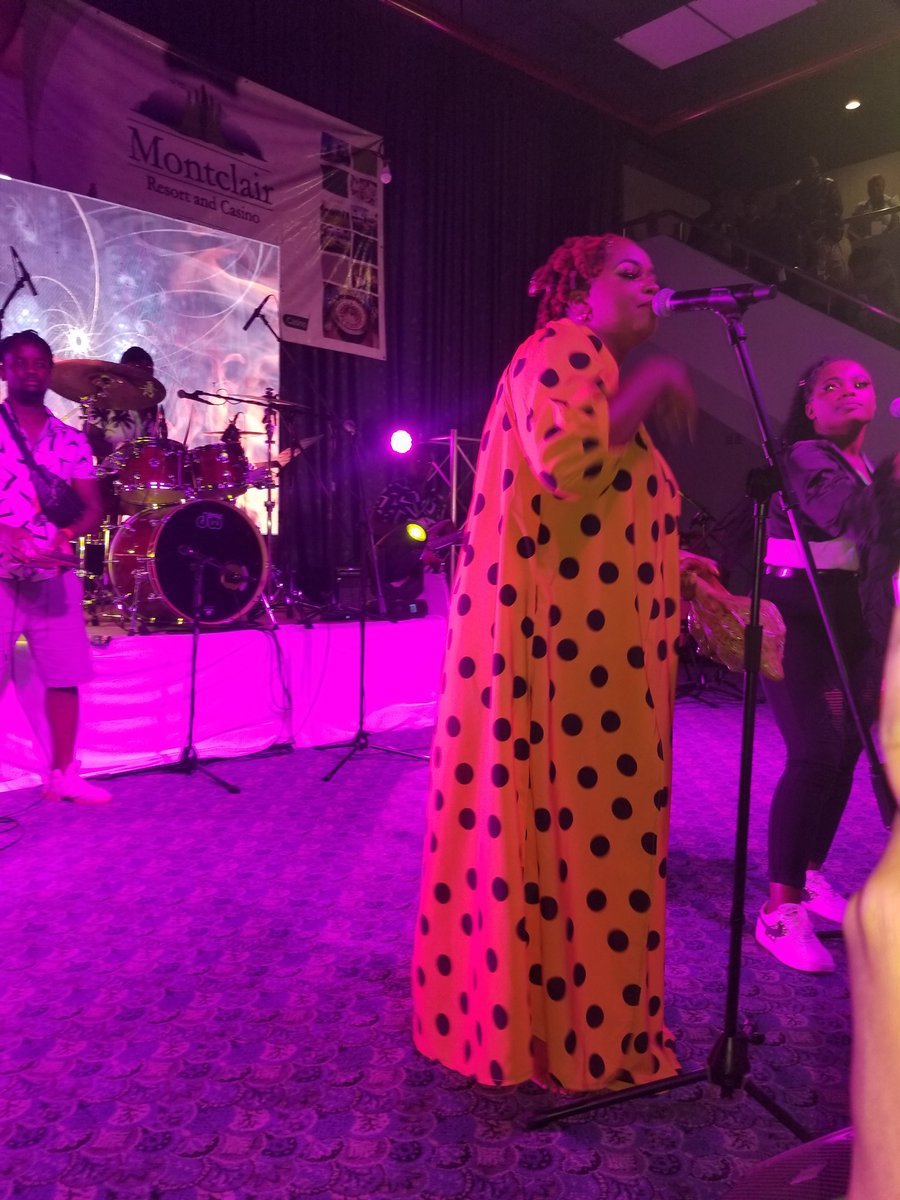 RuwadzanoR's tweet photo. In Zimbabwe we have Feli Nandi.Such talent.Such beauty.

Thats the tweet#Nyangafestival https://t.co/ki81pJGTds