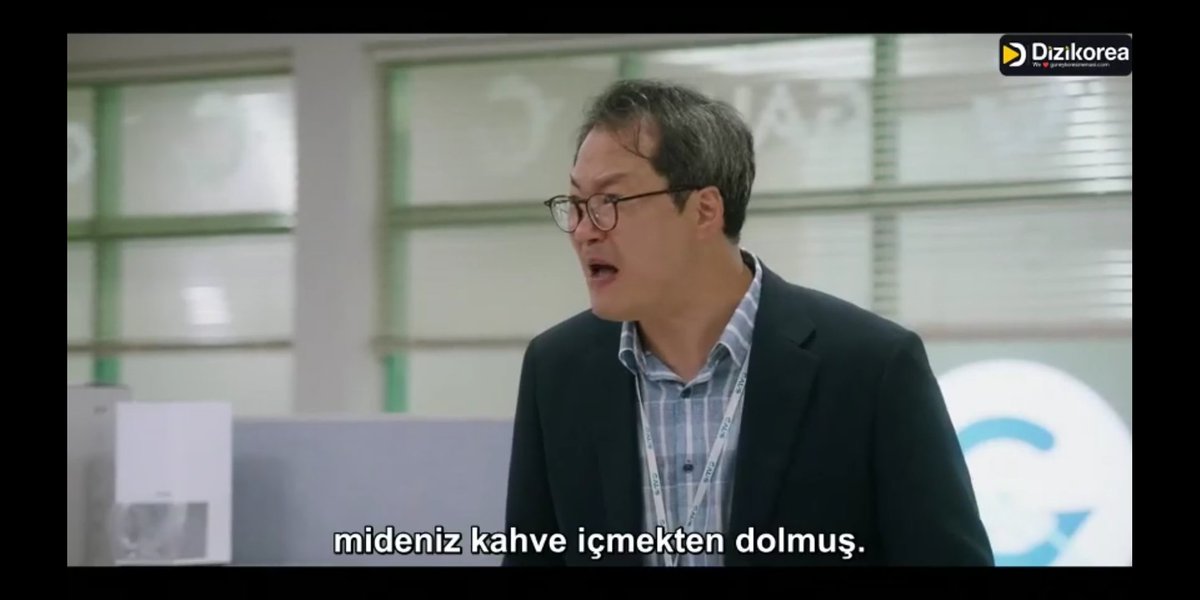 gug_oegeojuja's tweet photo. Bugün hiçbir cafede oturacak yer bulamayınca ben bu 😅😅
#GausElectronics
#GauseuJeonja
#가우스전자 
#GausElectronicsEp10 https://t.co/vppOstQcQb