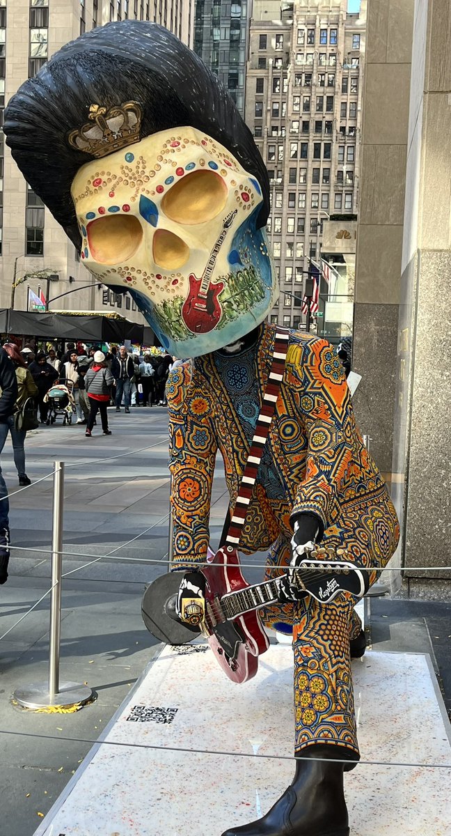 💀🇲🇽 #Diadelosmuertos <a href="/rockcenternyc/">Rockefeller Center</a>